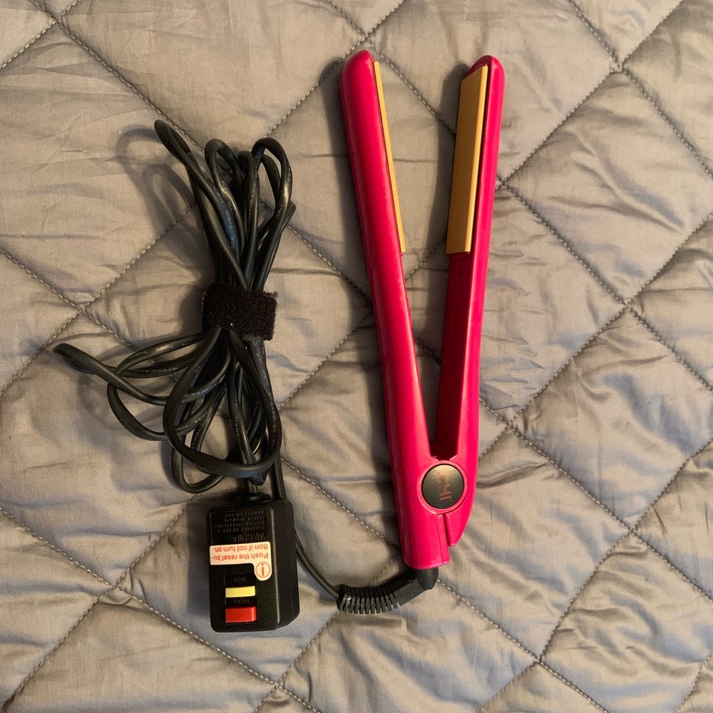 CHI flat iron